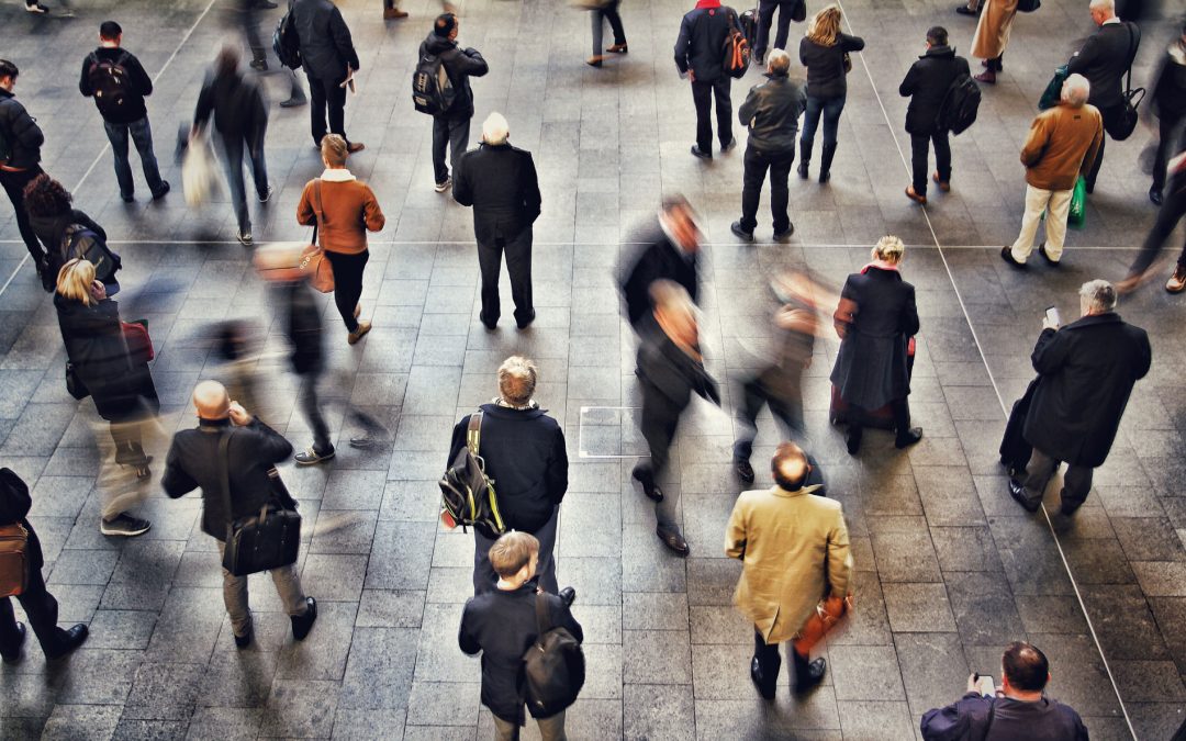 Yalnızlık Kalabalıkta Başlar